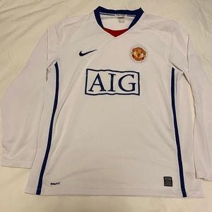 Long sleeve Manchester United jersey by Nike.